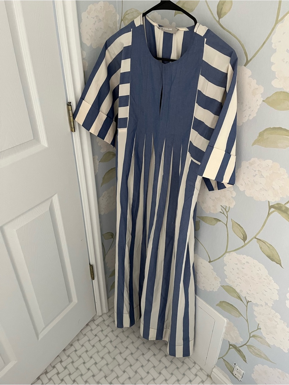 Everlane Blue and White Striped Midi Dress
